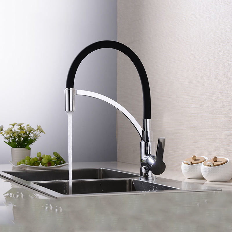Tubo flessibile variopinto flessibile caldo e freddo del rubinetto della cucina della maniglia di leva di Chrome