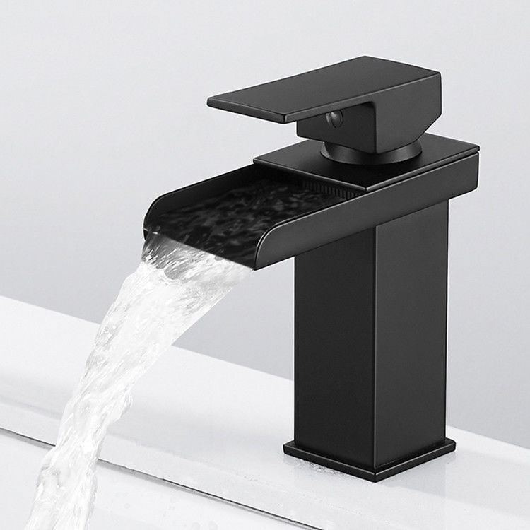 Miscelatore del bacino della maniglia del singolo foro della cascata di acciaio inossidabile SUS304 singolo in Chrome Matte Black