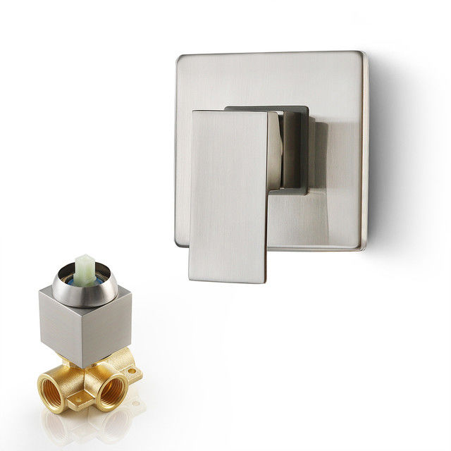 La pressione di Chrome Matte Black Square Shower Handle ha equilibrato 1/2 in ruvido nel corredo di disposizione della valvola