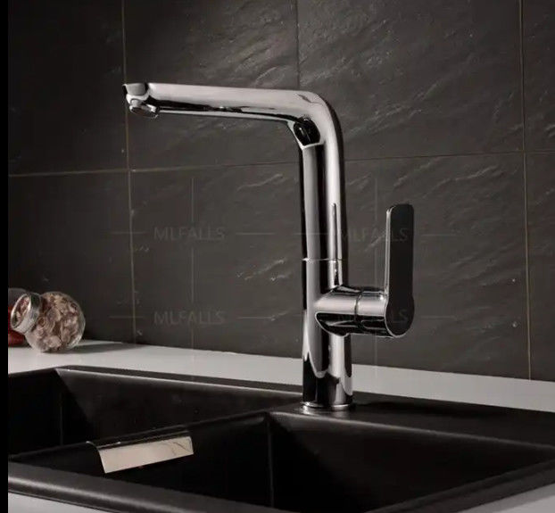 Rubinetto da cucina a manico singolo con valvola in ceramica